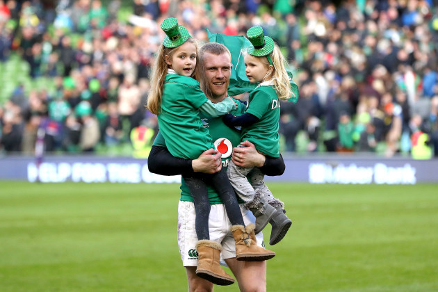 Keith Earls celebrates with his daughters Ella May and Laurie