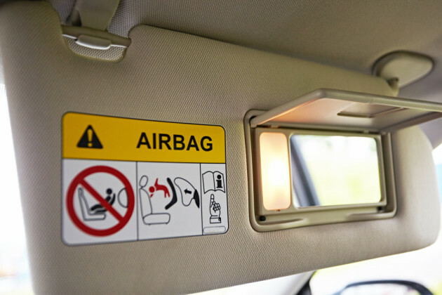 How to deactivate the passenger airbag - and why you might ... How to deactivate the passenger airbag - and why you might ...