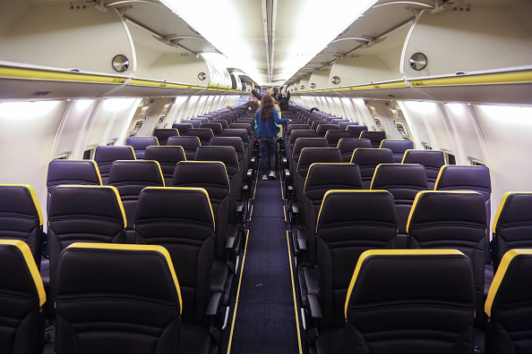 Ryanair  changes cabin luggage
