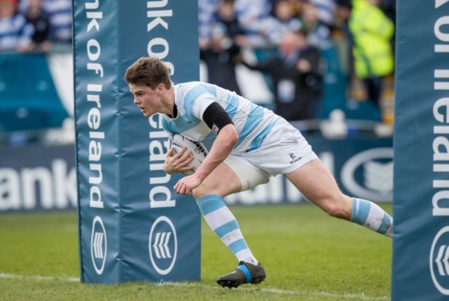 Liam McMahon scores a try