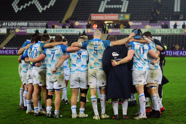 Leinster huddle after the game