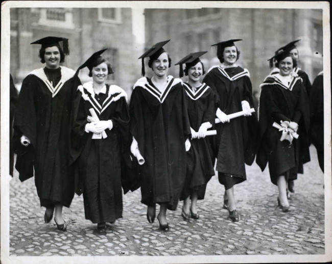 Trinity College Graduates, Dublin 1935 FRONT