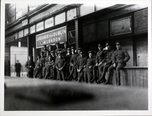 Soldier at North Wall, Irish railway strike Sep 1911 FRONT