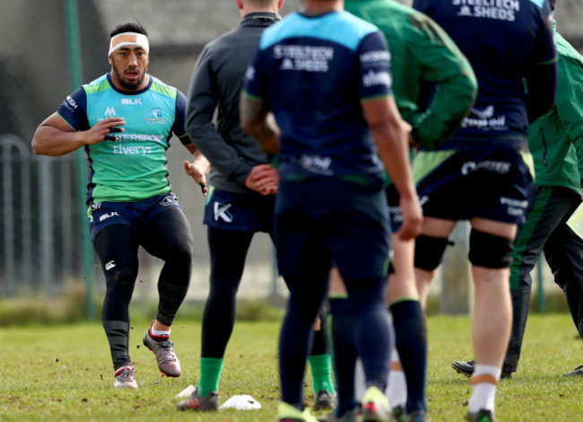 Bundee Aki