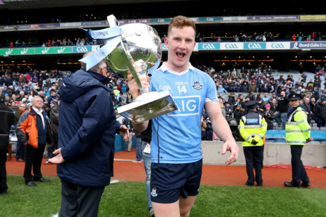 Ciar&aacute;n Kilkenny celebrate after the game with teh division one trophy