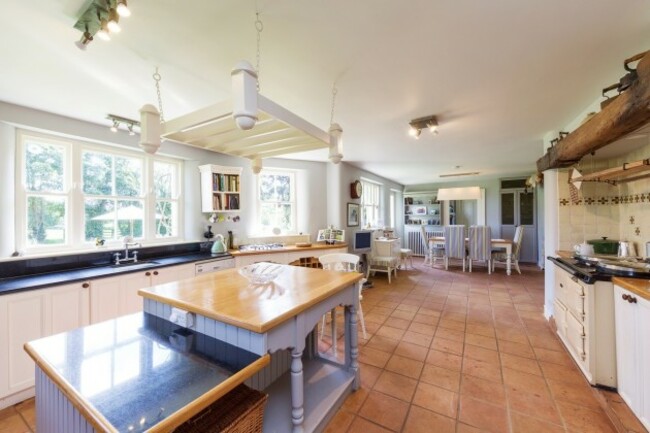 9f3fd65bf5e270e53ff7a793bae90e35