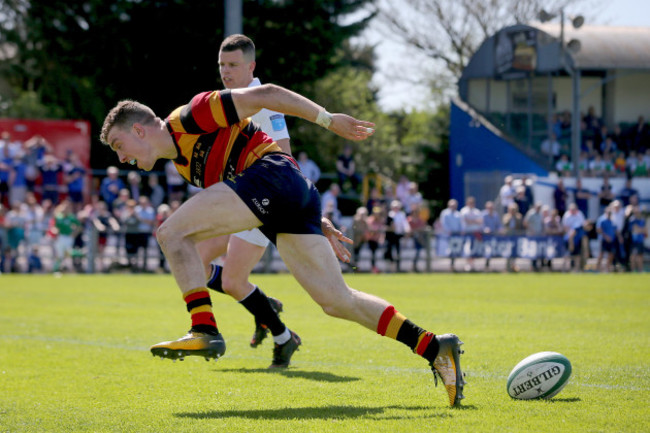 Adam Leavy scores a try