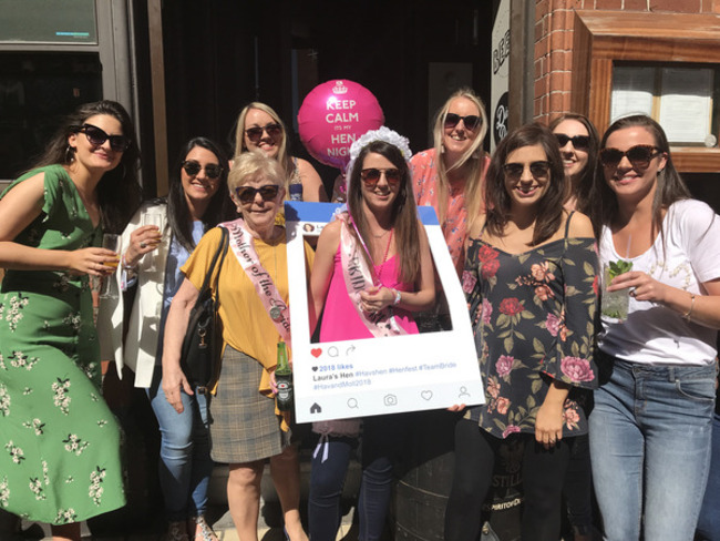 HOT IN THE CITY 2055_90542991