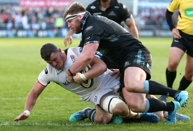 Sean Reidy scores a try