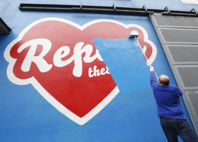 0210 Cian OBrien painting over Repeal mural_90543081
