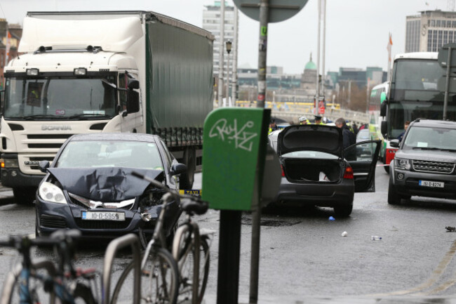 BREAKINGNES 358_90543289