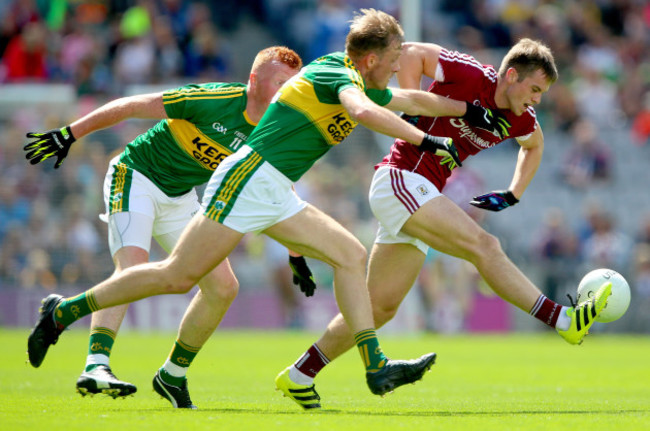 Johnny Buckley and Donnacha Walsh with Liam Silke