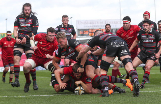 Rhys Marshall scores his sides opening try