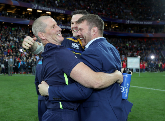 Stuart Lancaster, Jonathan Sexton and Sean O'Brien celebrate after the game