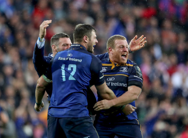 Fergus McFadden, Robbie Henshaw and Sean Cronin celebrate at the final whistle