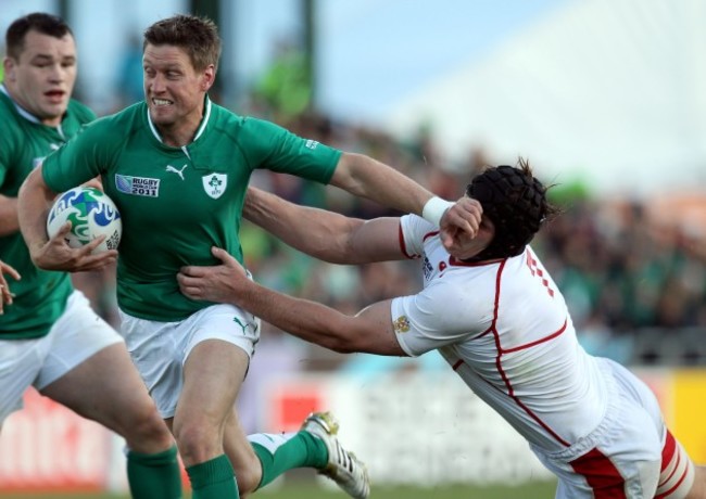 Ronan O'Gara hands off Andrey Garbuzov