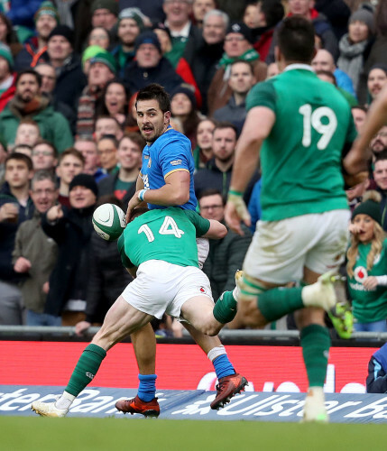 Keith Earls makes a try saving tackle on Mattia Bellini