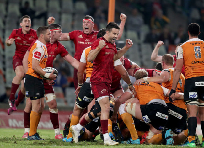 Conor Murray celebrates his side's penalty just before the final whistle