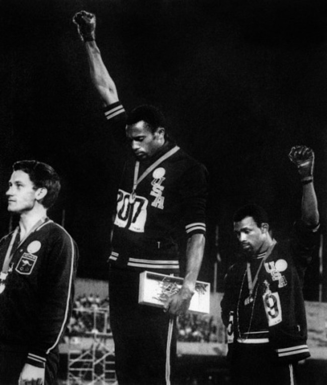 OLY1968-200M-SMITH-CARLOS-PODIUM