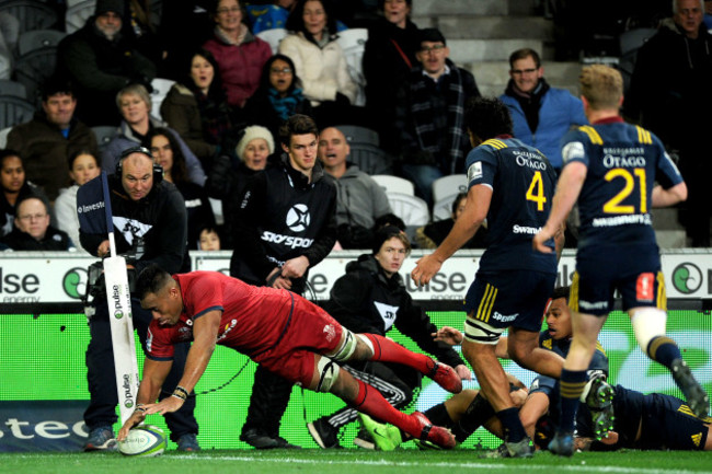 Caleb Timu scores a try