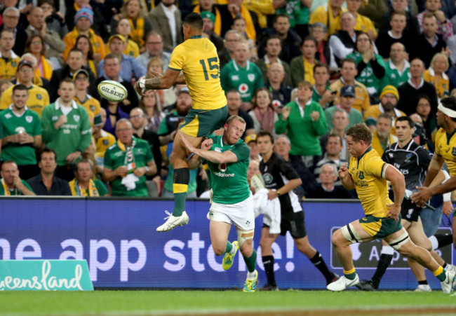 Israel Folau blocks Keith Earls' kick