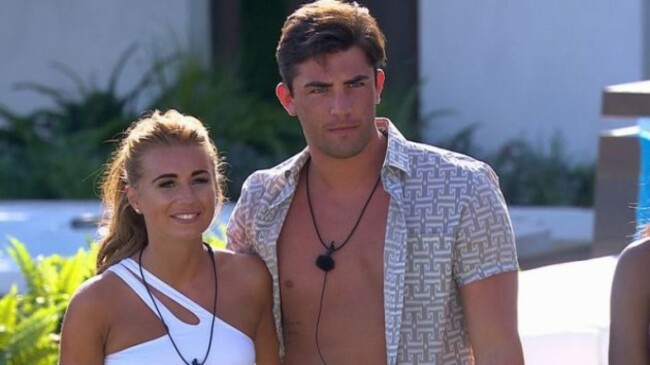 love-island-sr4-ep1-25-jpg-1528139632