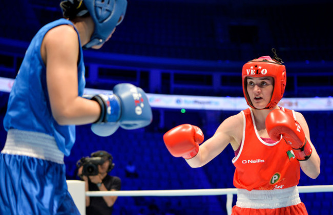 Kellie Harrington with Wenlu Yang