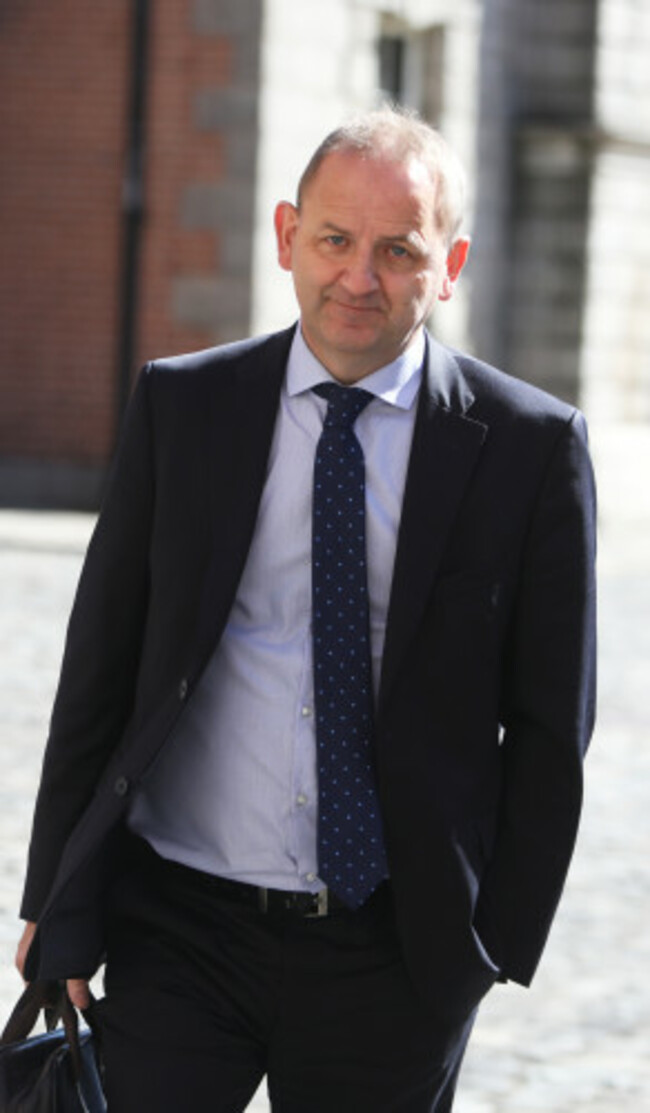 2760 Maurice McCabe_90547545