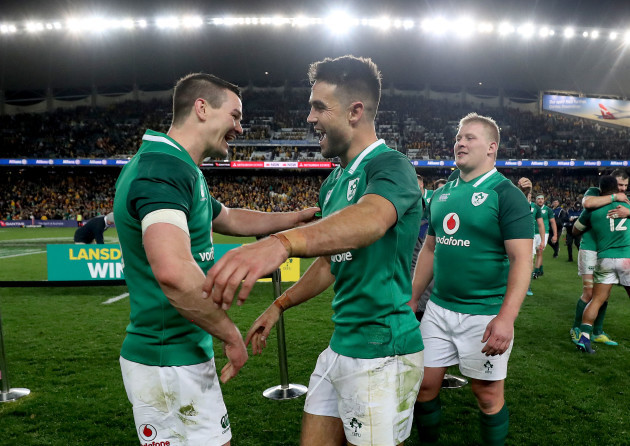 Johnny Sexton and Conor Murray celebrate after the game
