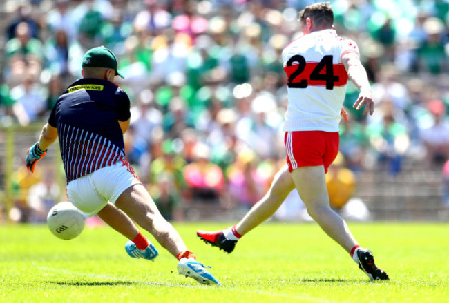 Brian Cassidy scores his second goal past goalkeeper Callan Duffin