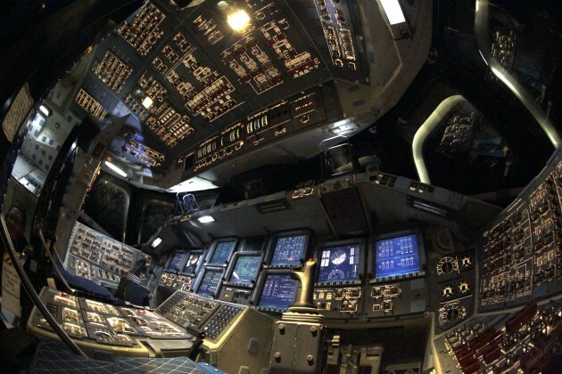 What Does The Cockpit Of A Space Shuttle Look Like Thejournal Ie