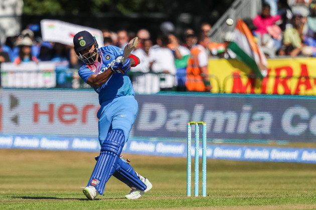 Lokesh Rahul hits a six to break a half century of runs