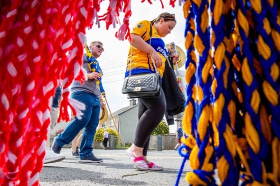 Fans on their way to Semple Stadium