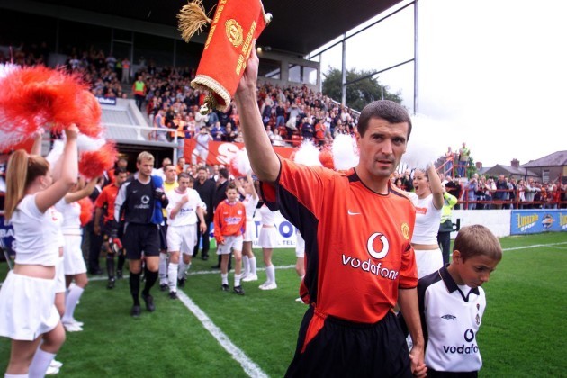 Roy Keane leads out Manchester United for Shellbourne clash