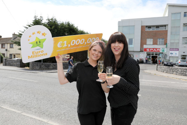 _Spar store in the Ballybrit Technology Park in Parkmore, Co, Galway sell winning &euro;1 million Euro EuroMillions Raffle Draw 0P3A0142 copy