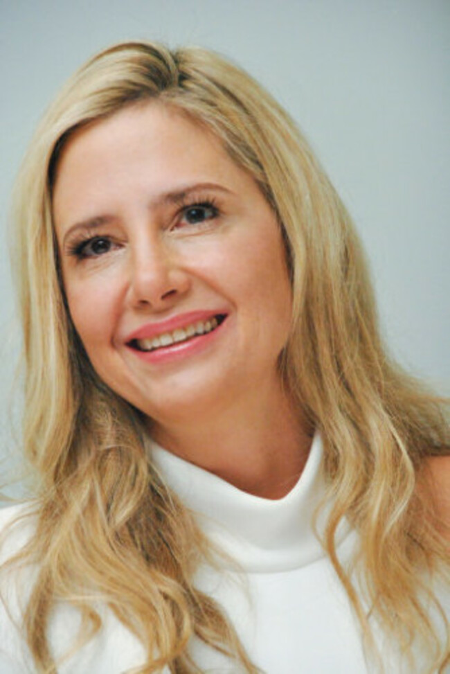 Mira Sorvino
