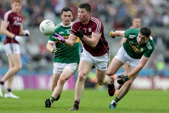 Gareth Bradshaw with Paul Murphy and Paul Geaney