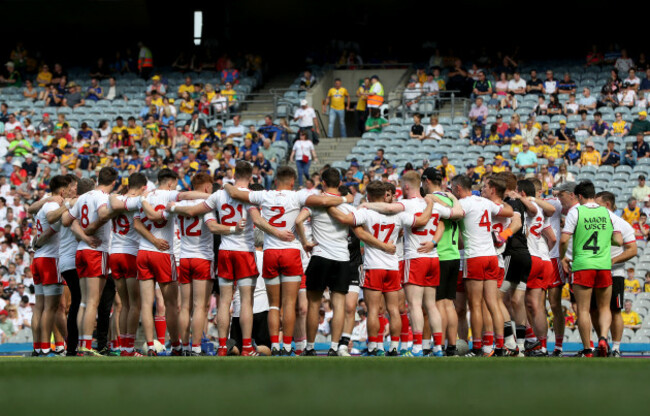 Tyrone team huddle