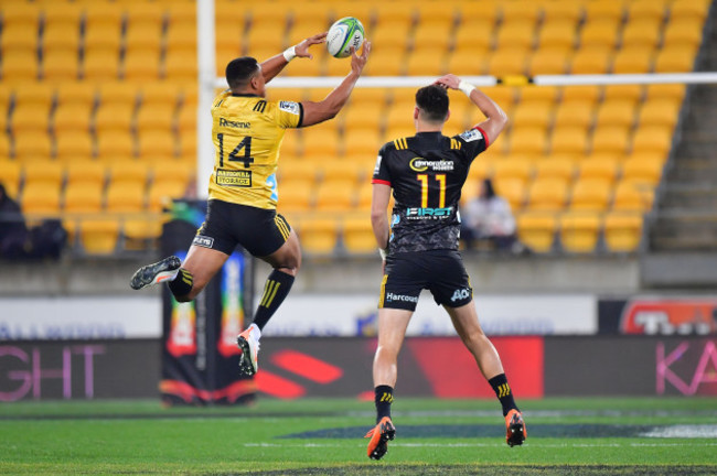 Julian Savea intercepts and runs in a try despite Shaun Stevenson