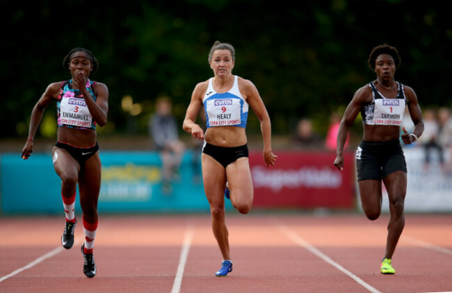 Crystal Emmanuel, Phil Healy and Jeneba Tarmoh during the women's 200m event