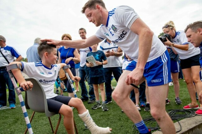 Conor Mc Manus signs Patrick Treanor's cast