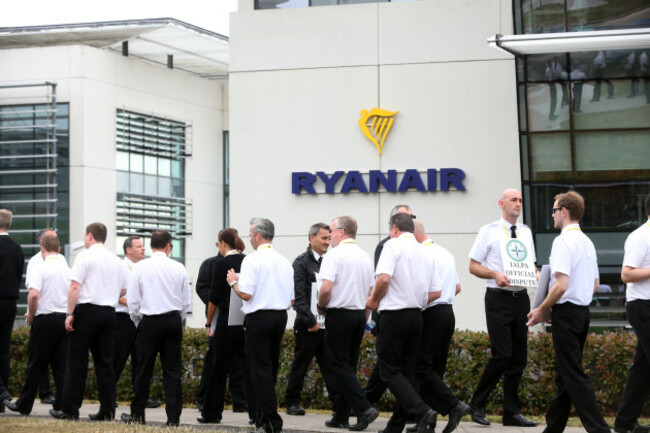 ryanair 140_90550003