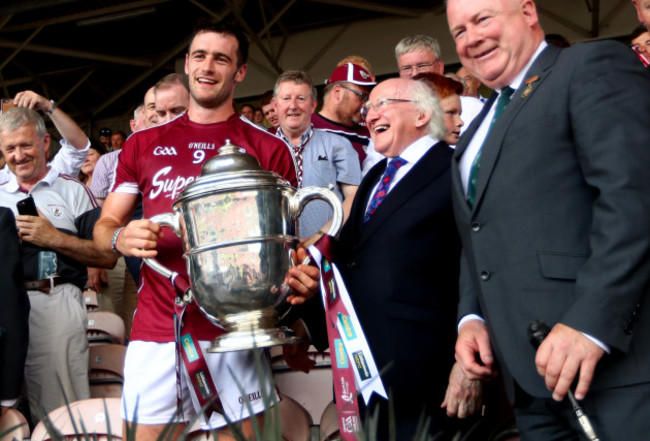 David Burke with the trophy