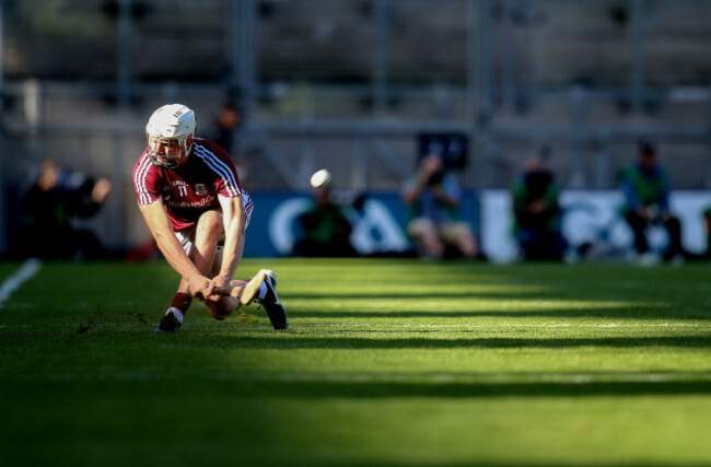 Joe Canning scores a point