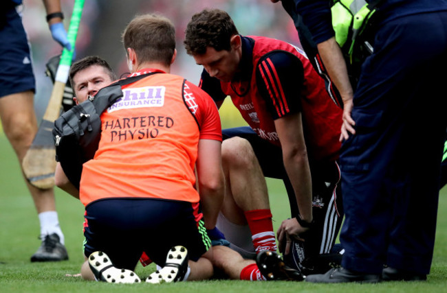 Seamus Harnedy receives treatment