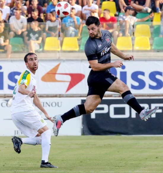 Patrick Hoban wins a header