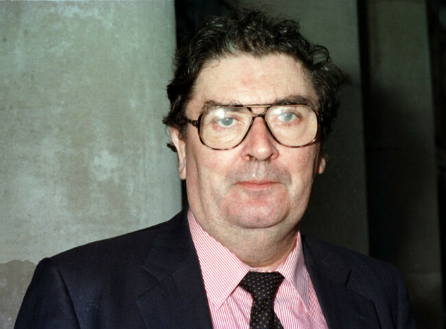 SDLP AND NODEL PRIZE WINNER JOHN HUME.PIC PHOTOCALL IRELAND!