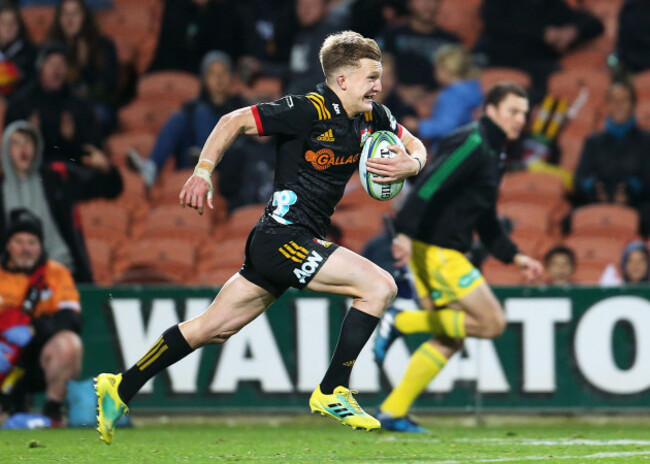 Damian McKenzie