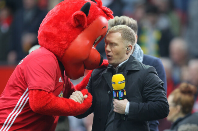 Manchester United v Reading - Emirates FA Cup - Third Round - Old Trafford