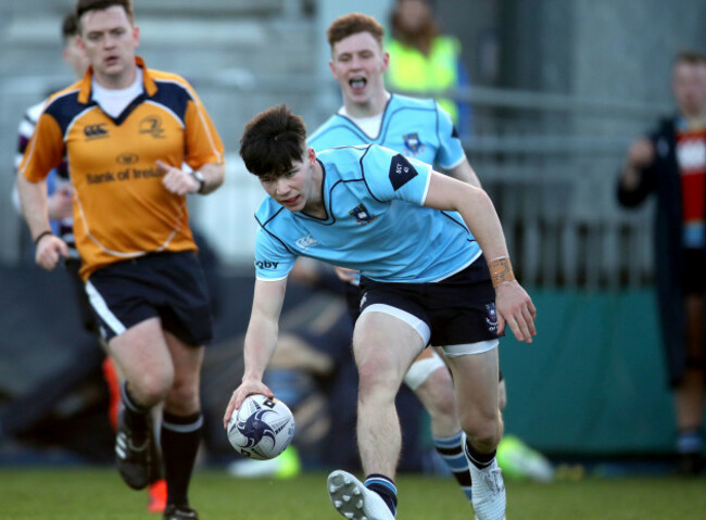 Chris Cosgrave scores a try